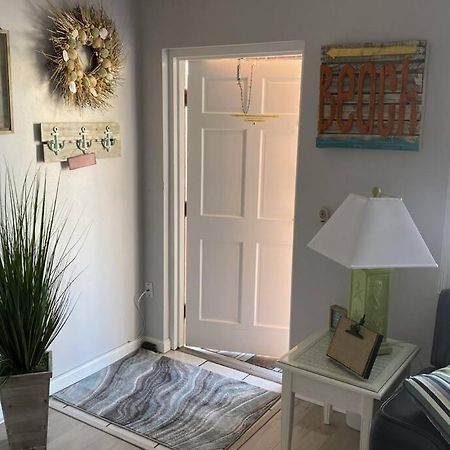 Beachfront Condo On Quiet Treasure Island- 1 Bed St. Pete Beach Eksteriør billede