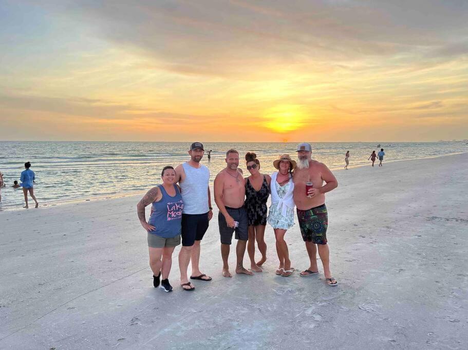 Beachfront Condo On Quiet Treasure Island- 1 Bed St. Pete Beach Eksteriør billede