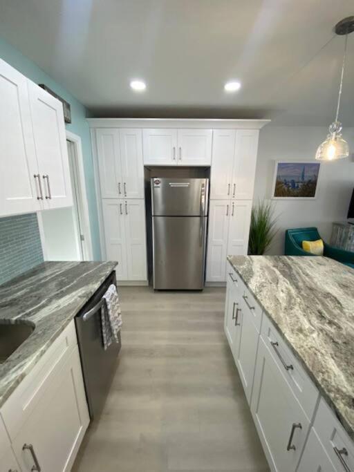 Beachfront Condo On Quiet Treasure Island- 1 Bed St. Pete Beach Eksteriør billede