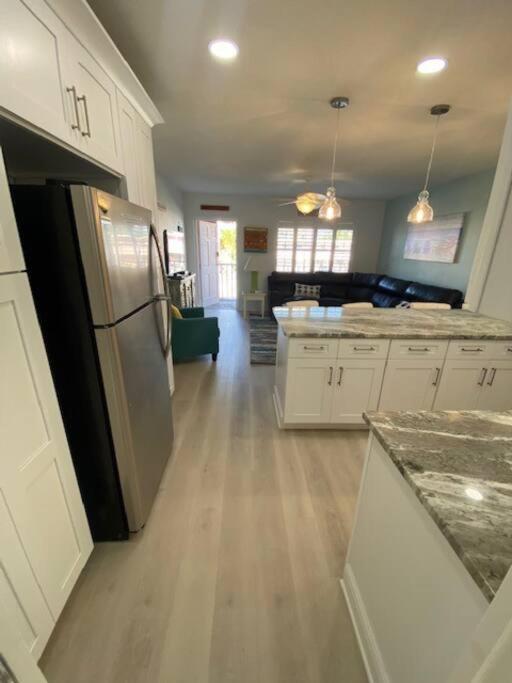 Beachfront Condo On Quiet Treasure Island- 1 Bed St. Pete Beach Eksteriør billede